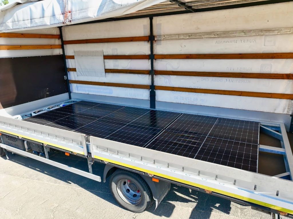 01_Solar_Container_transport.jpg